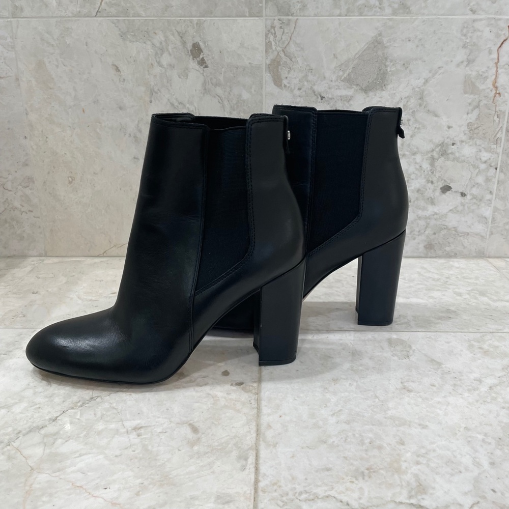 ***SOLD***SAM EDELMAN {9.5} Black Bootie Ankle Boot Rounded Blocky Heel - Picture 6 of 14